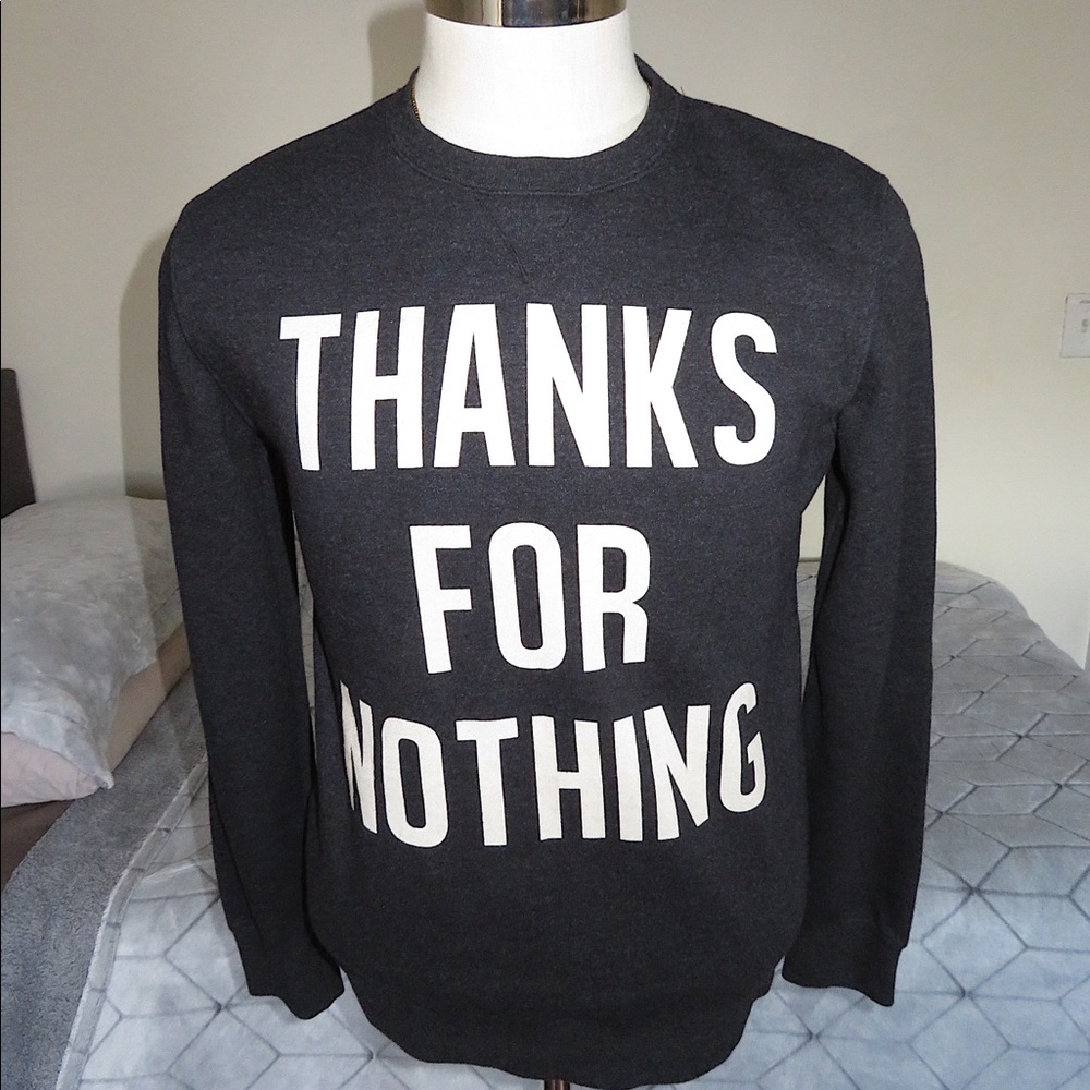 GRAPHIC PULL OVER CREWNECK!